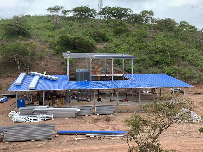 EPS sandwich panel installation in Panama factory office