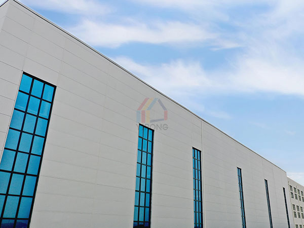 Selection of prefab metal building wall panel materials