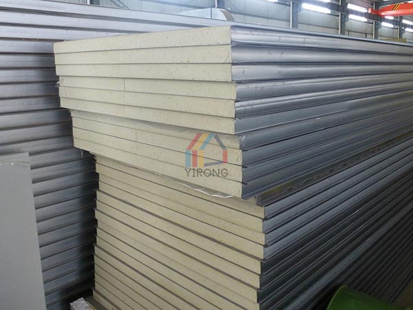 PUR sandwich panel: wide range of uses & distinctive features
