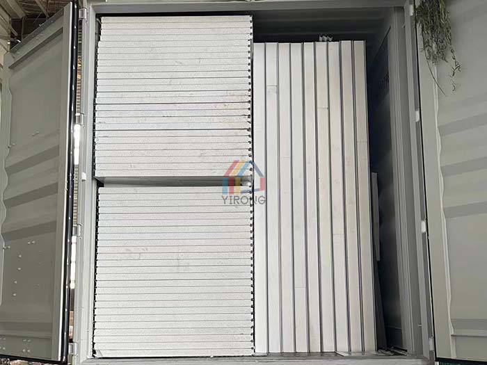 Warehouse with eps sandwich panels are packaged and shipped to Australia