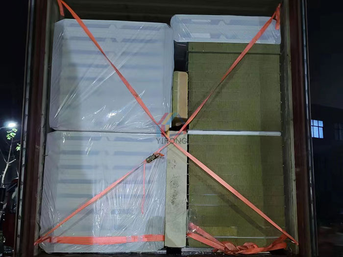 Metal sandwich panels for warehouse delivery to Costa Rica