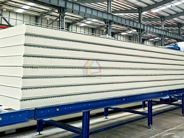 Advantages and disadvantages of pir sandwich panels
